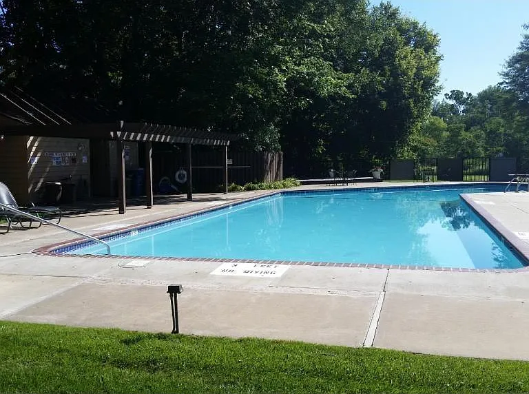 Association pool