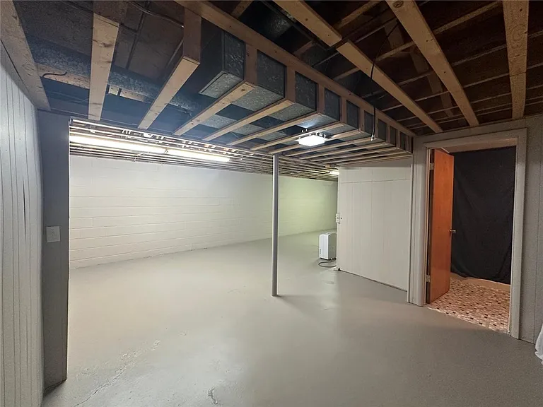 273 West Ave — Photo 18
