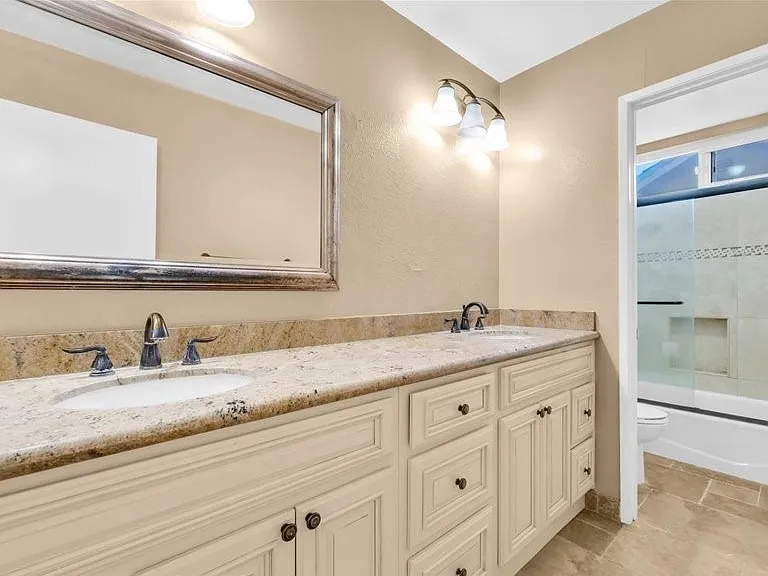 1625 S Grenoble Ave — Photo 22