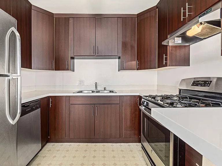 1544 N Fuller Ave #7 — Photo 10