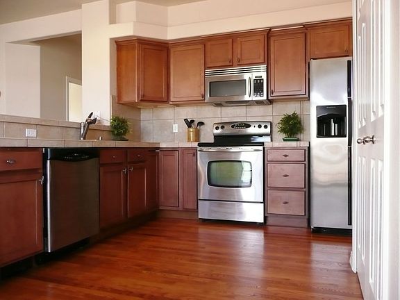 gorgeous kitchen... all appliances included!
