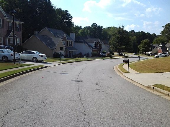 4th image of 1640 Hampton Hollow Dr