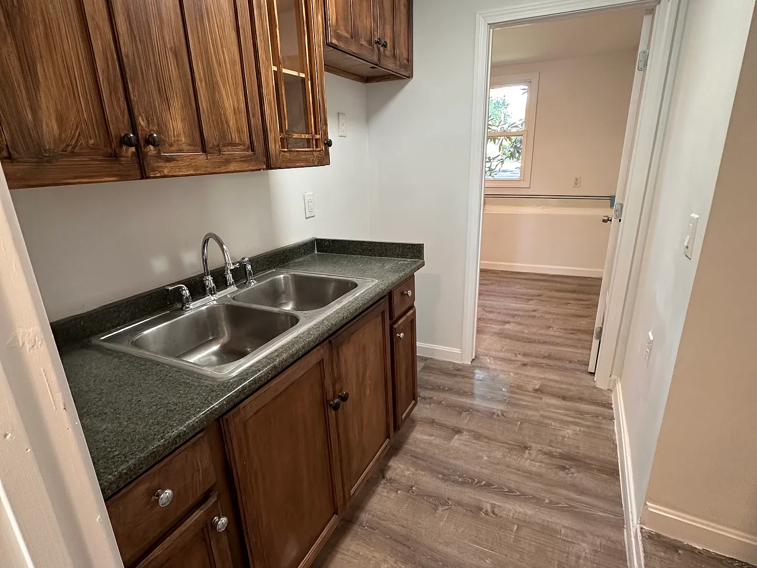 2 bed, 1692 sqft, $2,000 — Photo 4