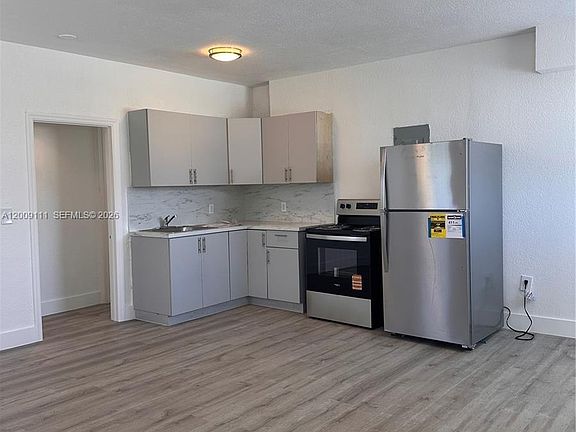 4th image of 50 NW 79th St APT 6