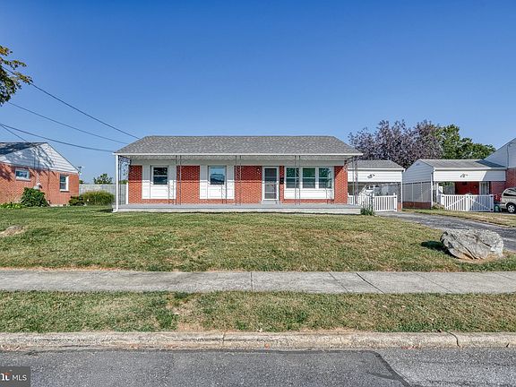 4th image of 29 Kensington Dr