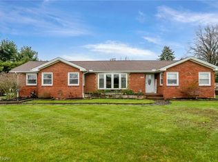 707 Swartz Rd, Akron, OH 44319