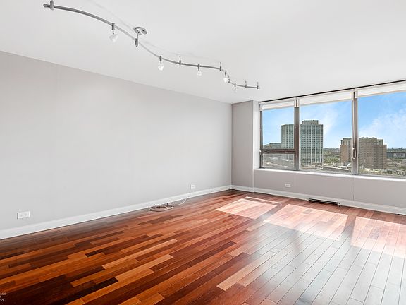 2nd image of 3930 N Pine Grove Ave APT 1710