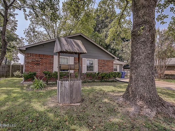 4th image of 5837 Cherokee Dr