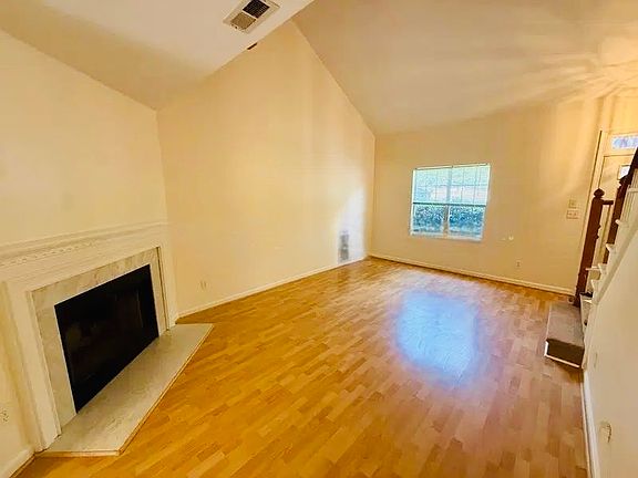2nd image of 327 Saint Thomas Dr #A