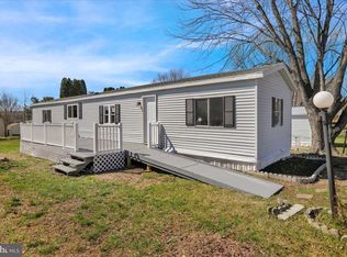 206 Memory Ln, Hamburg, PA