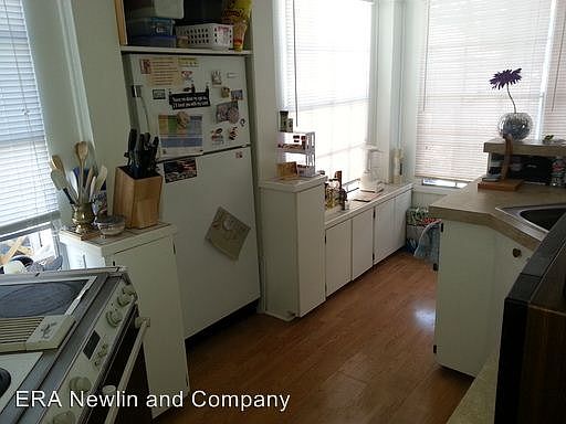 4th image of 431 W Avenue D