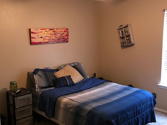 3rd image of 705 Partridge Ln