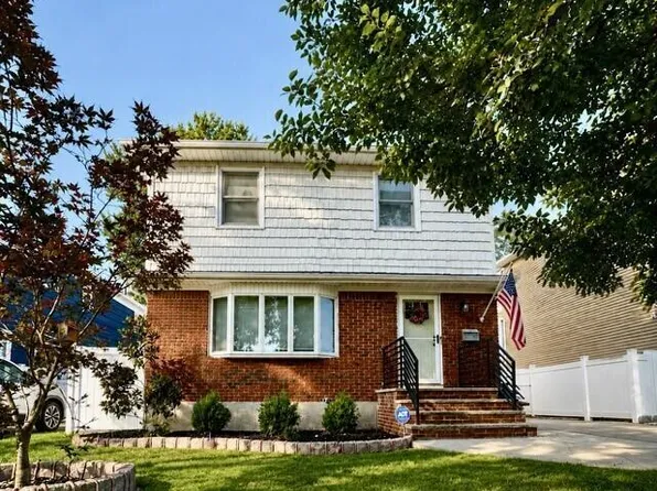 98 Fern Ave, Staten Island, NY 10308