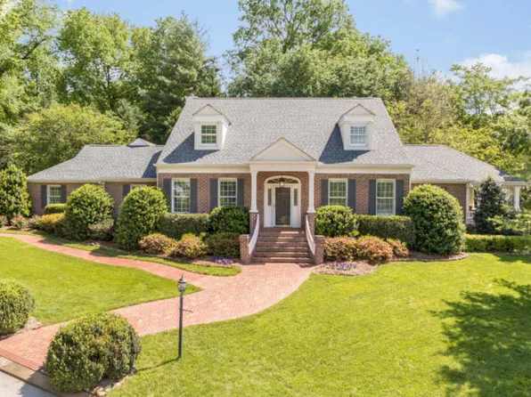 1101 Centennial Dr, Chattanooga, TN 37405