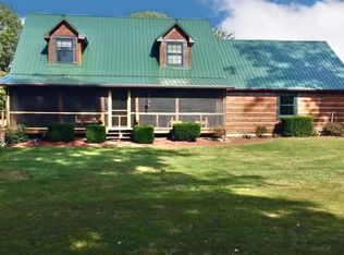 1662 County Road 1125 E, Cisne, IL 62823