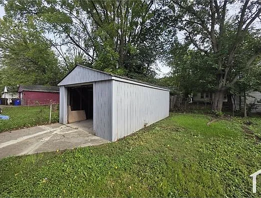 3 bed, 850 sqft, $1,325 — Photo 3