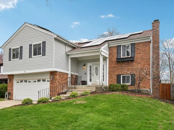 25 Manchester Ln, Vernon Hills, IL 60061