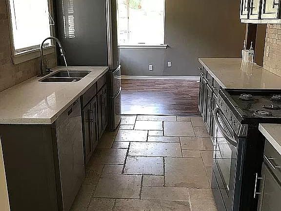 4th image of 1507 Glen Ave #1