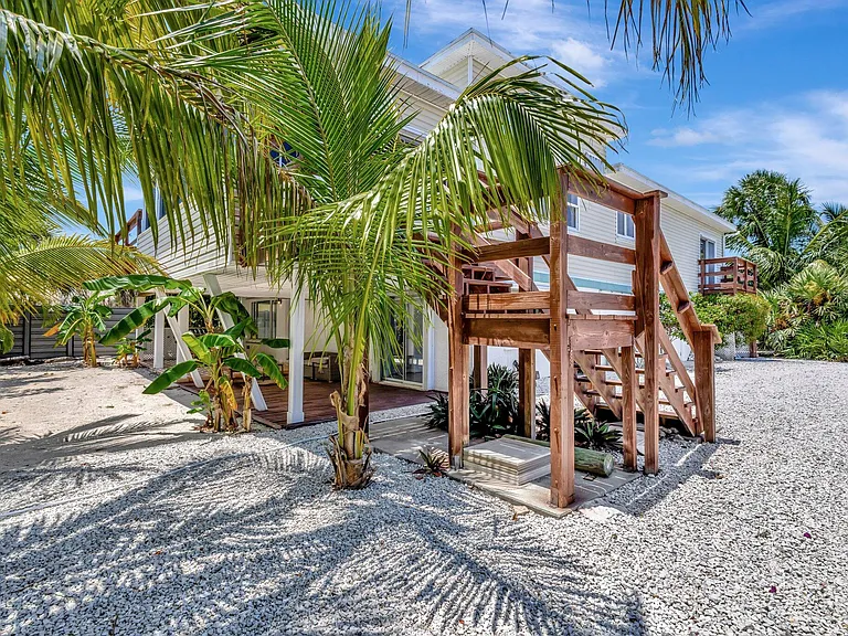 217 Marina Dr — Photo 45
