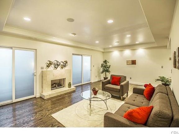 4th image of 1712 S Barrington Ave APT 1