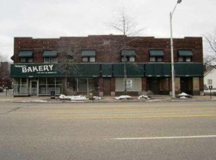 15042 Mack Ave, Grosse Pointe Park, MI 48230