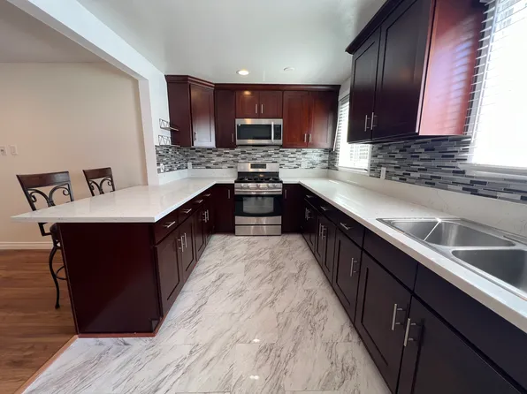 (undisclosed Address), North Hills, CA 91343