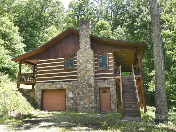 737 Mountainside Dr, Waynesville, NC 28786