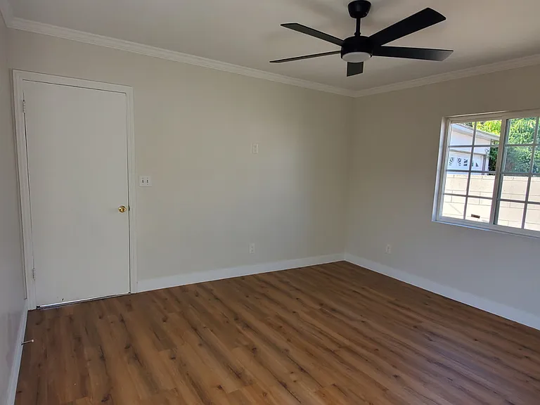7345 Wellsford Ave — Photo 1