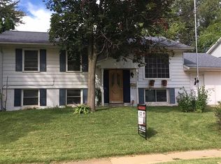 6032 Langdon Ave SW, Cedar Rapids, IA 52404