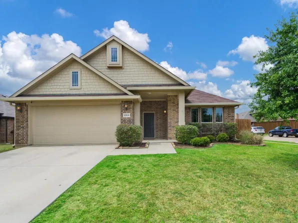 1104 Longhorn Dr, Aubrey, TX 76227