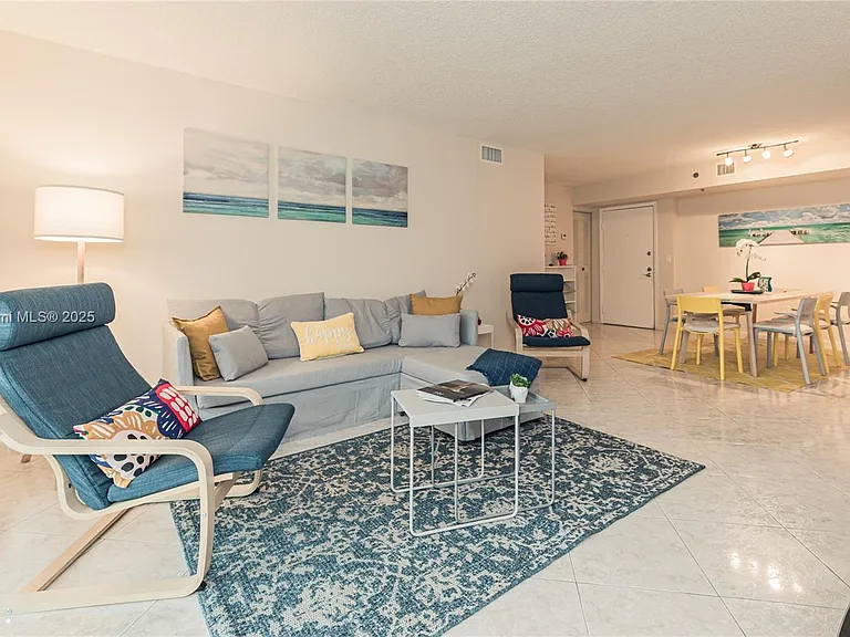 19801 E Country Club Dr #4303 — Photo 4