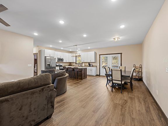 4th image of 1717 Norton Bridge Rd