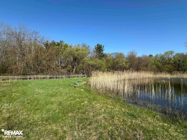 Westfield Dr, Flushing, MI 48433