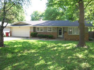 2440 S Wallis Smith Blvd, Springfield, MO 65804