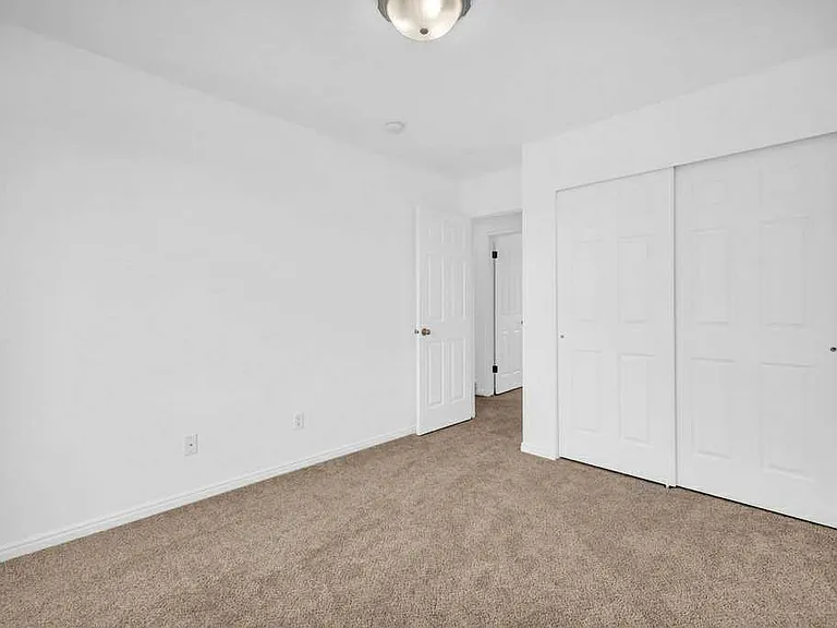 2949 W 2175 S — Photo 10
