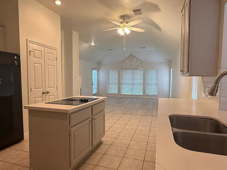 110 Huggins Fry — Photo 8