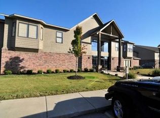 980 Brookhaven Ct APT 102, Springdale, AR 72764