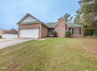 303 Hunters Ridge Dr, Byron, GA 31008
