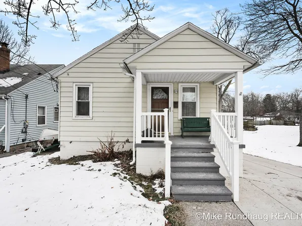 1452 Houseman Ave NE, Grand Rapids, MI 49505