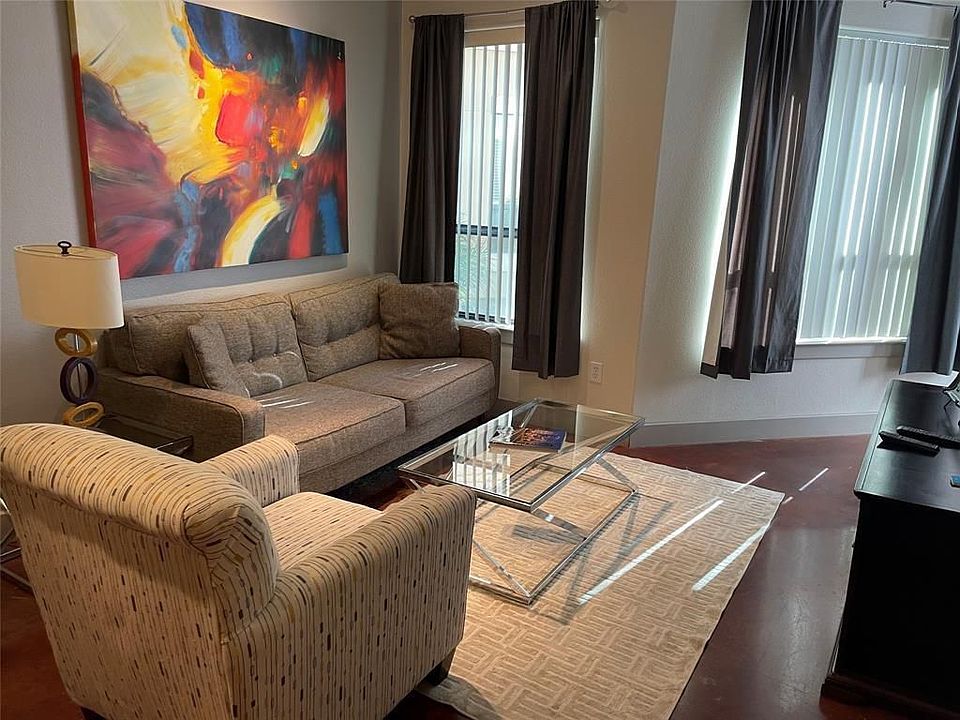 1st image of 1901 Post Oak Blvd APT 1307