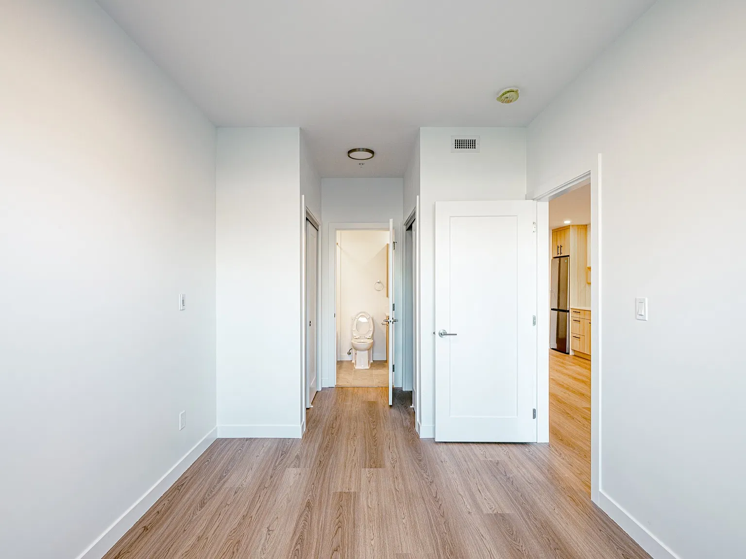 2 bed, $2,000 — Photo 3