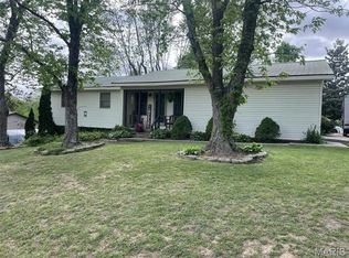 15594 Horse Shoe Ln, Dexter, MO 63841
