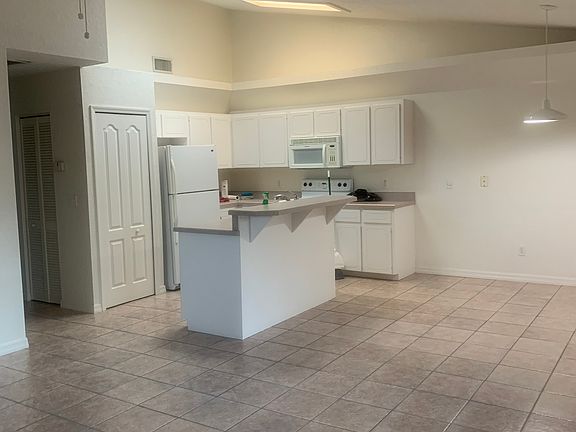 3rd image of 3805 Schoolway Ave #3805
