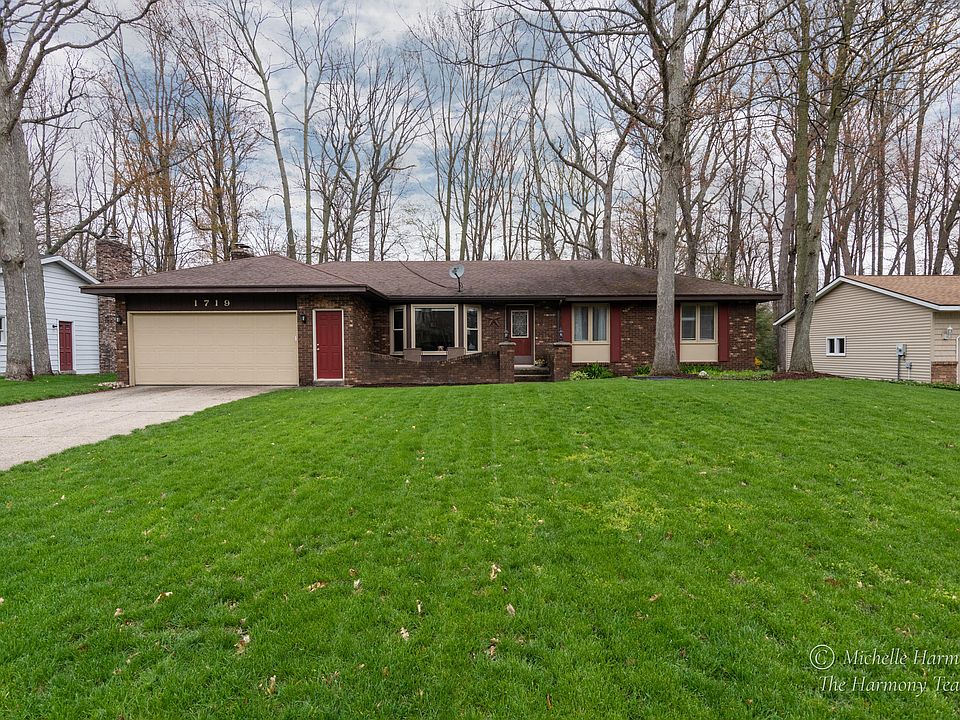 1st image of 1719 Chateau Dr SW