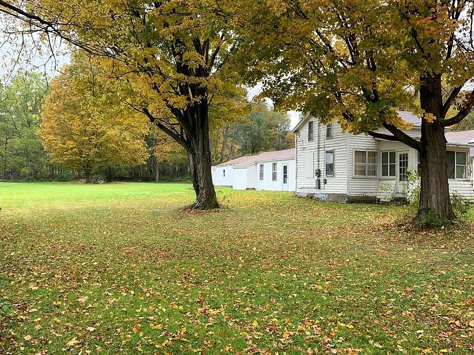 2nd image of 4837 Voorheis Rd