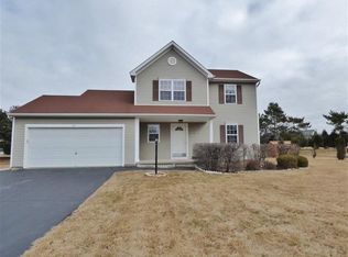 13 Falcon Chase, Rensselaer, NY 12144