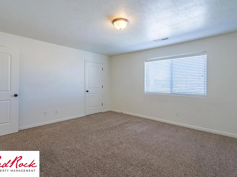 2801 E 450 N #365 — Photo 39