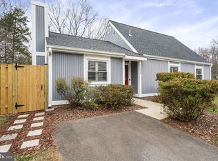 11410 Great Meadow Dr, Reston, VA 20191