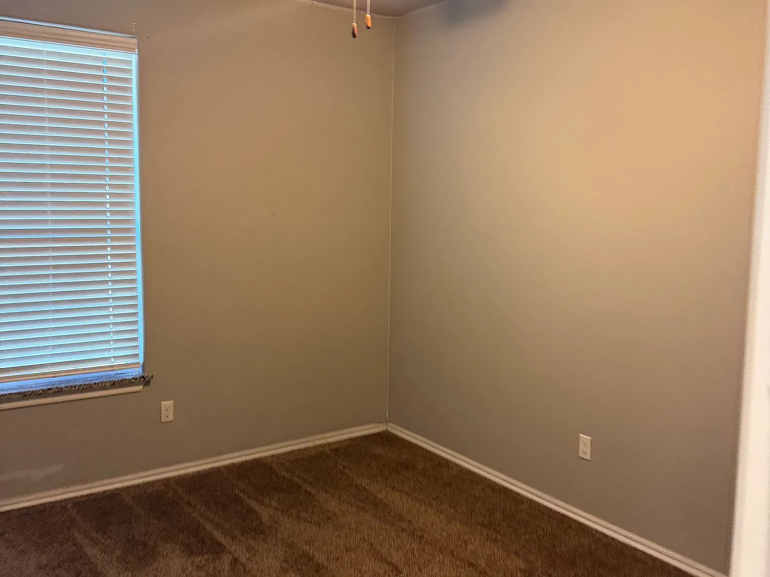 3 bed, 1300 sqft, $1,350 — Photo 3
