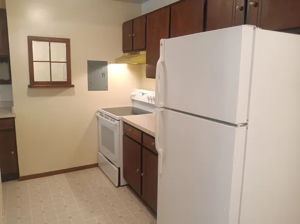 7650 W Leon Ter Unit D, Milwaukee, WI 53218